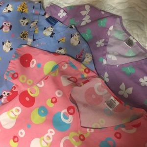 💜3 Scrub Tops 1 price 💜